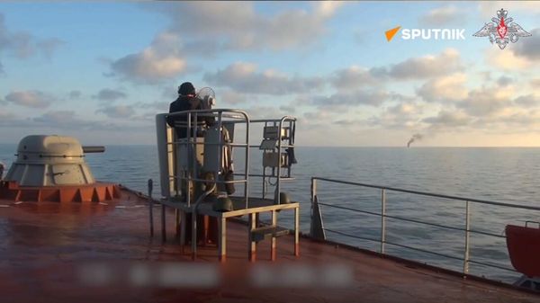 'Priazovye' of Russia's Black Sea Fleet repels an attack from Ukrainian unmanned high-speed boats - Sputnik International