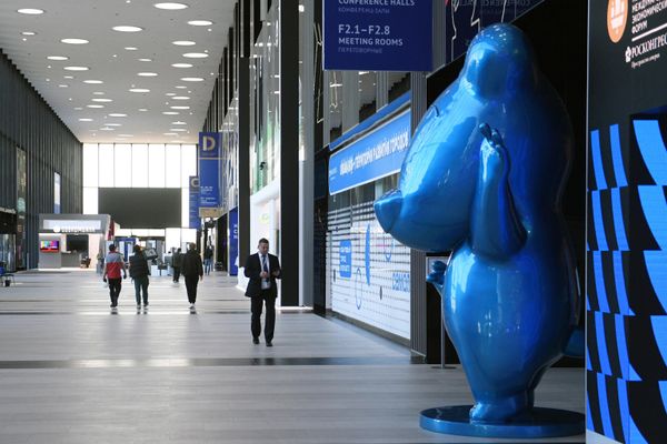 Participants in the St Petersburg International Economic Forum 2023 at the ExpoForum Convention and Exhibition Center on the eve of the forum in St Petersburg. - Sputnik International
