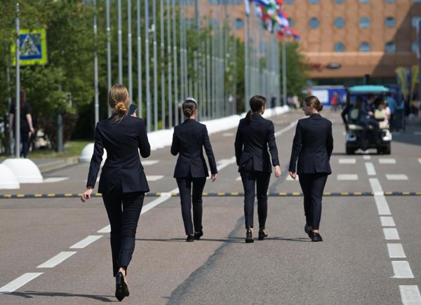 Some female participants at the ExpoForum Convention and Exhibition Center. - Sputnik International
