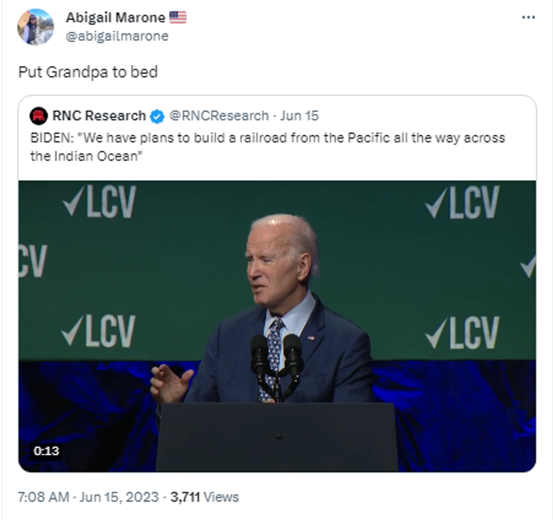 Screenshot of Twitter post by Missouri GOP Sen. Josh Hawley's press secretary Abigail Marone. Screenshot of Twitter post by Missouri GOP Sen. Josh Hawley's press secretary Abigail Marone. - Sputnik International, 1920, 16.06.2023