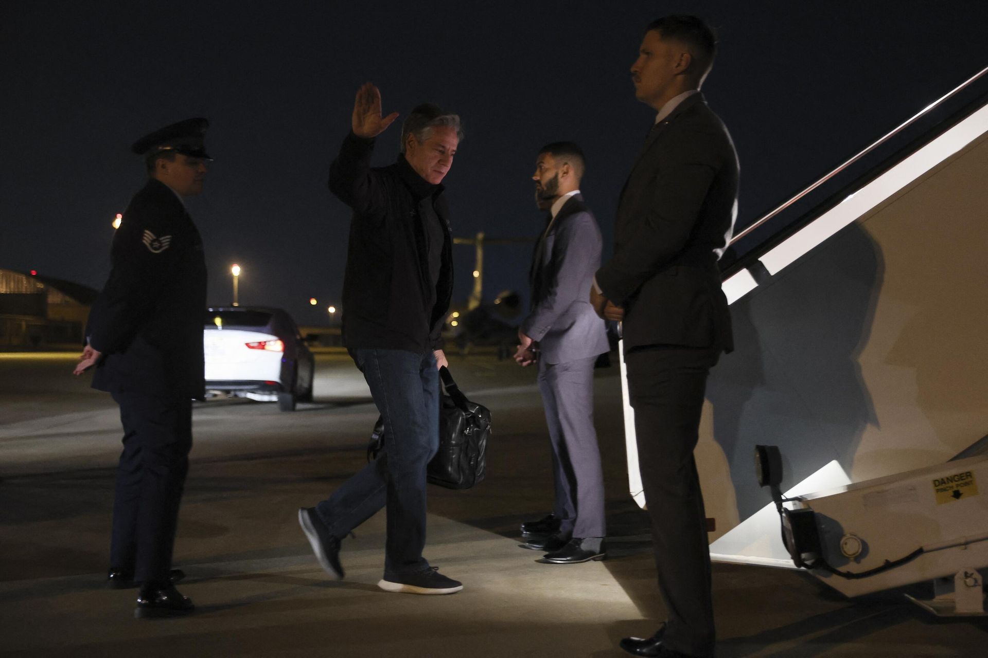 US Secretary of State Antony Blinken boards his plane for his travel to China and the UK from Joint Base Andrews, Maryland, June 16, 2023 - Sputnik International, 1920, 17.06.2023