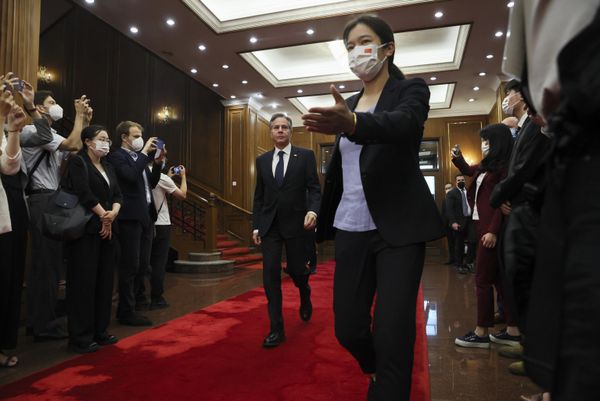 Even though the United States repeatedly escalated tensions around Taiwan, Blinken claimed that the US does not seek to engage in a conflict with China.Above: US Secretary of State Antony Blinken, center, walks as he arrives to meet with China's top diplomat Wang Yi, not in photo, at the Diaoyutai State Guesthouse in Beijing. - Sputnik International