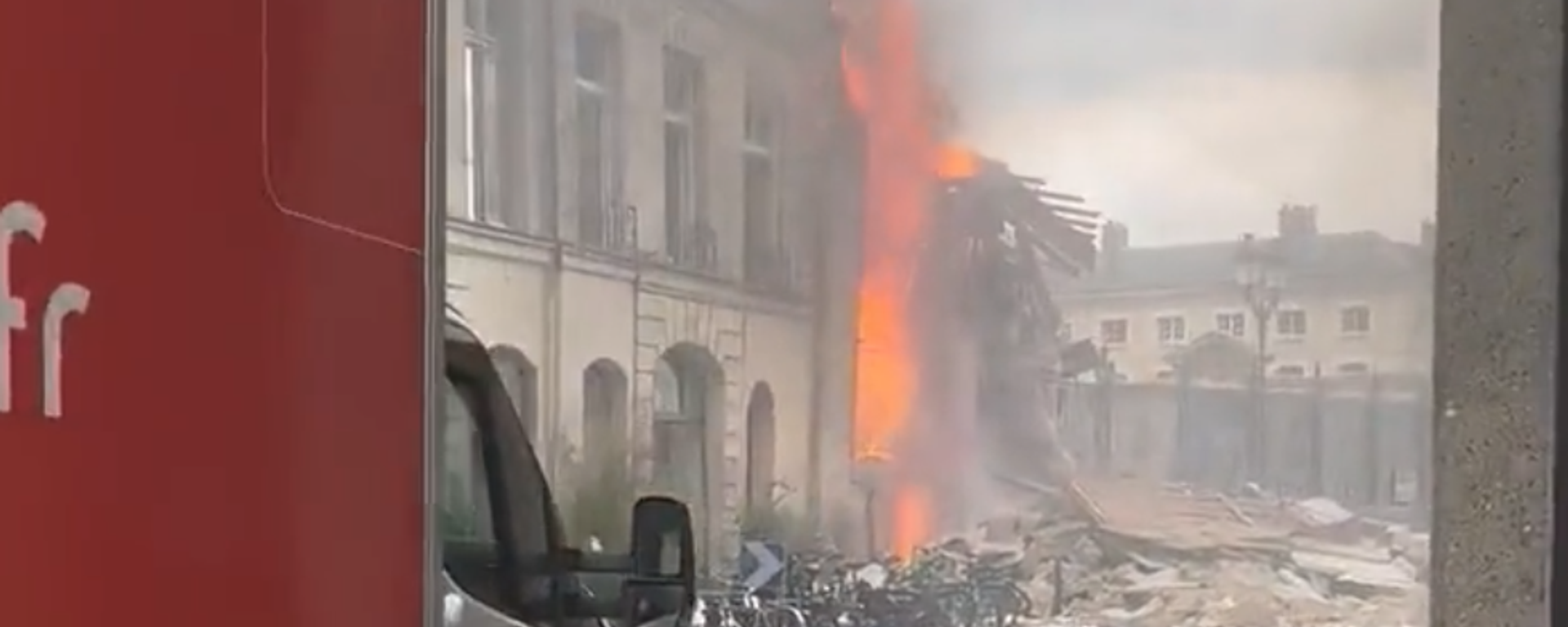 At least 37 people have been injured after an explosion sounded off in Paris, France, on Wednesday, rocking the city’s left bank and causing at least one building’s facade to completely collapse. - Sputnik International, 1920, 22.06.2023