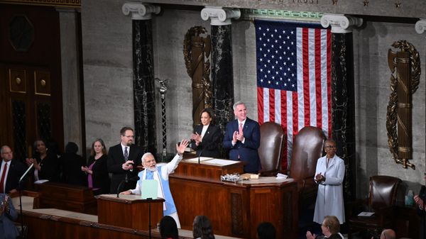 India's Prime Minister Narendra Modi waves as he addresses a joint meeting of Congress at the US Capitol in Washington, DC, on June 22, 2023. - Sputnik International