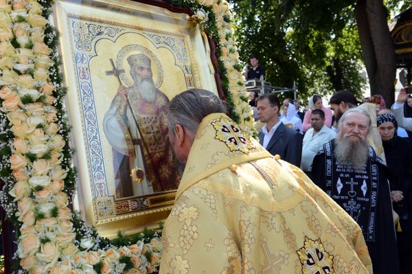 Divine liturgy at the Cathedral Square at Kiev-Pechersk Lavra. - Sputnik International