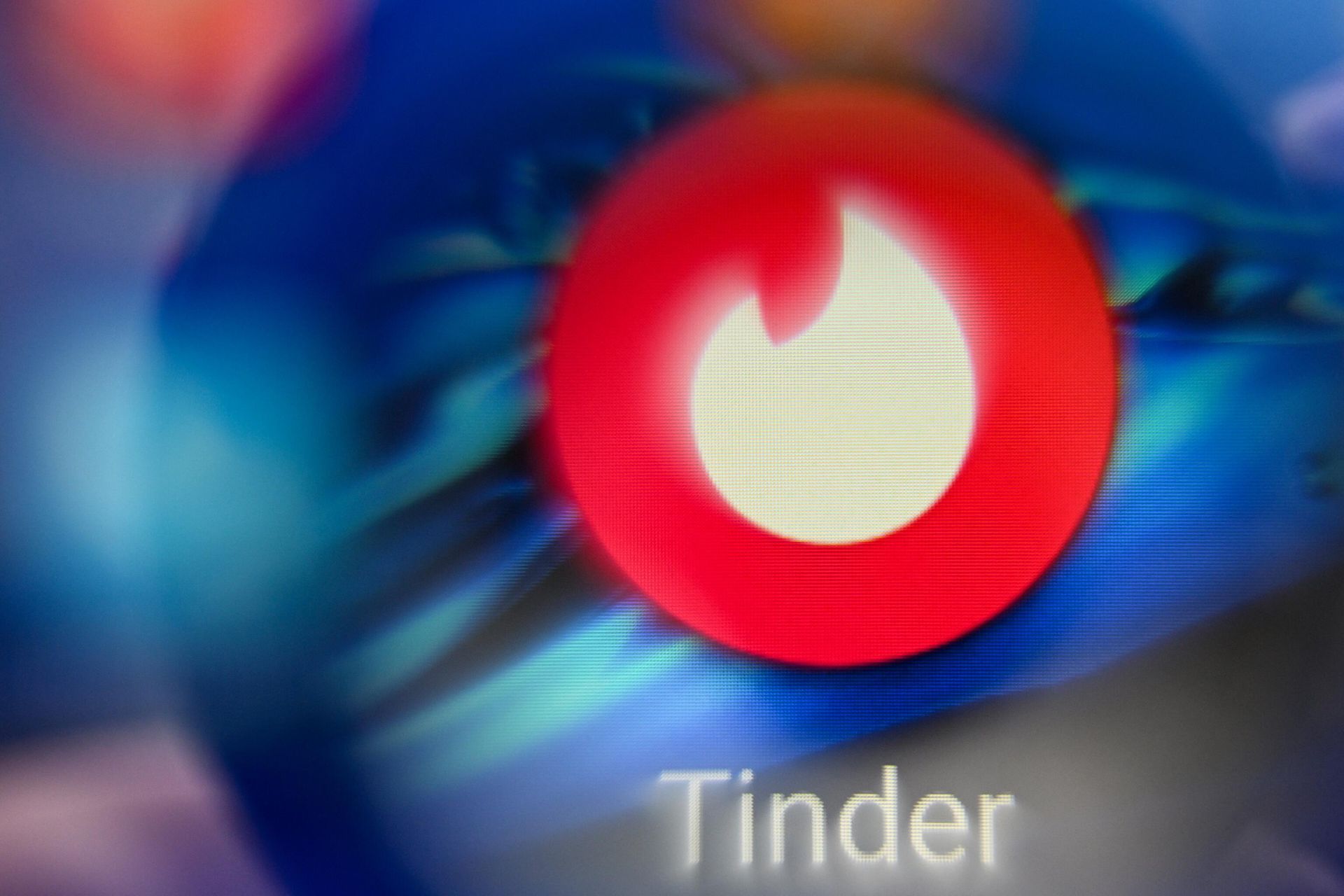 This picture taken on July 29, 2022 shows the dating app Tinder on a tablet screen in Moscow. This picture taken on July 29, 2022 shows the dating app Tinder on a tablet screen in Moscow. - Sputnik International, 1920, 30.06.2023