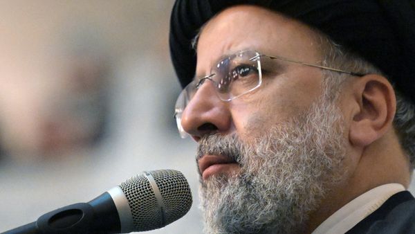 Iranian President Ebrahim Raisi speaks during a meeting with Russia's Muslim Spiritual Administration at the Moscow Cathedral Mosque, Russia. - Sputnik International