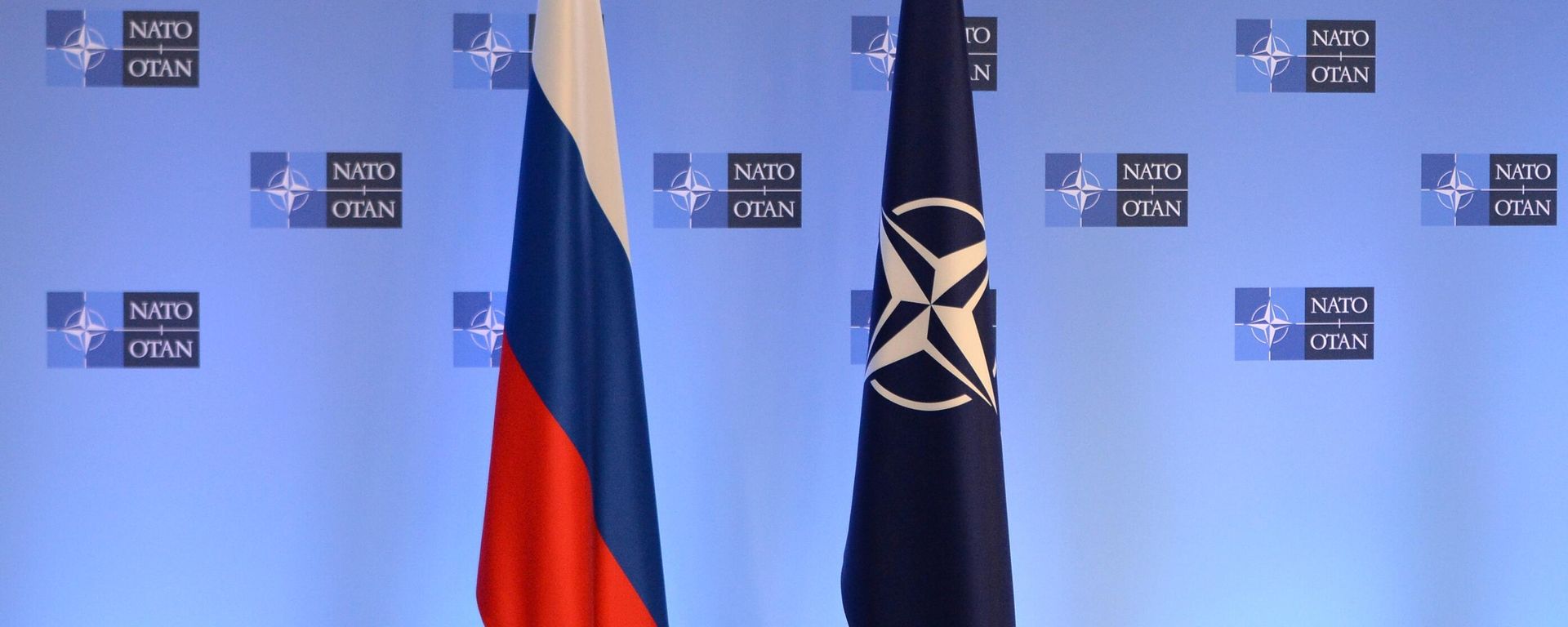 Russian and NATO flags. File photo Russian and NATO flags. File photo - Sputnik International, 1920, 12.10.2024