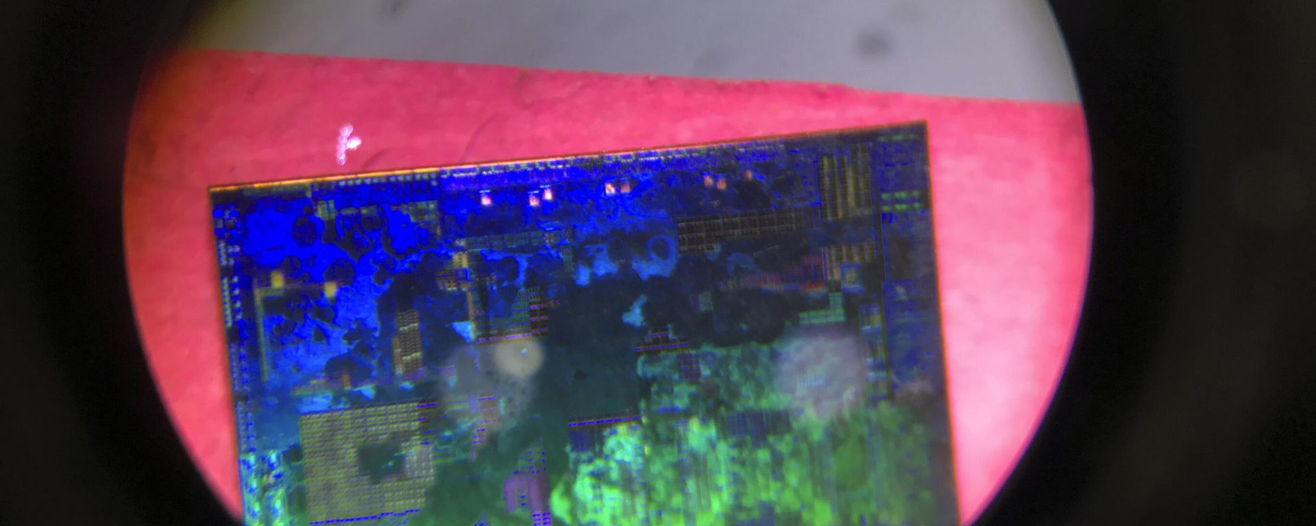 FILE - A Chinese microchip is seen through a microscope set up at the booth for the state-controlled Tsinghua Unigroup project which is aimed at driving China's semiconductor ambitions during the 21st China Beijing International High-tech Expo in Beijing, China, on May 17, 2018. China has imposed export curbs on two metals used in computer chips and solar cells, expanding a squabble with Washington over high-tech trade ahead of Treasury Secretary Janet Yellen's visit to Beijing this week. FILE - A Chinese microchip is seen through a microscope set up at the booth for the state-controlled Tsinghua Unigroup project which is aimed at driving China's semiconductor ambitions during the 21st China Beijing International High-tech Expo in Beijing, China, on May 17, 2018. China has imposed export curbs on two metals used in computer chips and solar cells, expanding a squabble with Washington over high-tech trade ahead of Treasury Secretary Janet Yellen's visit to Beijing this week. - Sputnik International, 1920, 06.07.2023