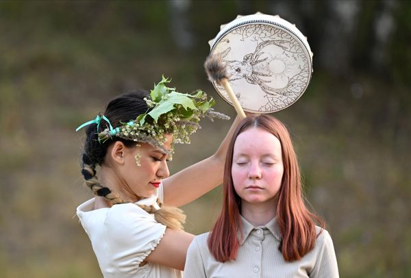The Kupala Night holiday is dedicated to flourishing and fertility and coincides with the pagan tradition of summer solstice.Above: Participants celebrate Kupala Night in the park in Zelenodolsk.  - Sputnik International