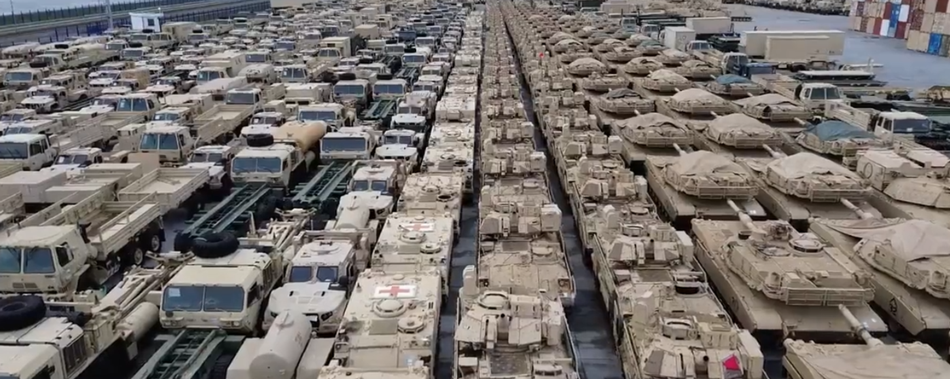 US military equipment offloaded in the Netherlands for transfer to Eastern Europe. File photo. US military equipment offloaded in the Netherlands for transfer to Eastern Europe. File photo. - Sputnik International, 1920, 08.07.2023