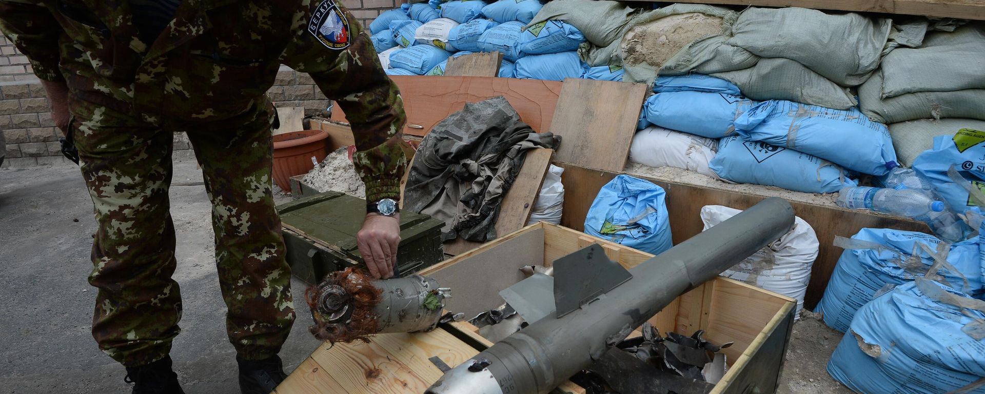 Fragments of cluster munitions used by the Ukrainian military to shell the town of Gorlovka, the Donetsk region. - Sputnik International, 1920, 14.07.2023
