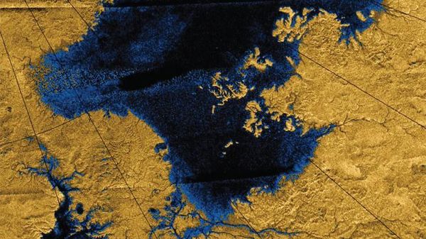 Images from the Cassini mission show river networks draining into lakes in Titan's north polar region. - Sputnik International