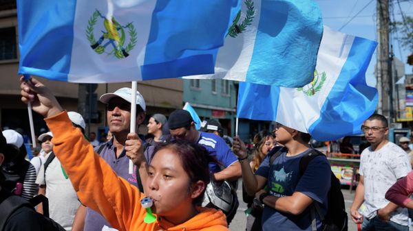 Demonstrators protest in front of Guatemala's Attorney General's office building in Guatemala City, Thursday, July 13, 2023. The Attorney General's Office announced on July 12 that a judge had suspended the legal status of the Seed Movement political party for alleged violations when it gathered the necessary signatures to form. The party's presidential candidate had been set to compete in a runoff election on Aug. 20.  - Sputnik International