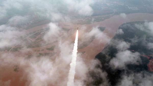 Hwasong-18 intercontinental ballistic missile (ICBM) test-fired by North Korea on July 13, 2023 - Sputnik International