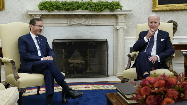 President Joe Biden and Israel's President Isaac Herzog, during a meeting in the Oval Office of the White House - Sputnik International