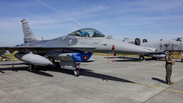 An F-16 combat jet of the US Airforce is seen prior to practice flights during the Air Defender Exercise 2023 at the military airport of Jagel, northern Germany, on June 9, 2023 - Sputnik International