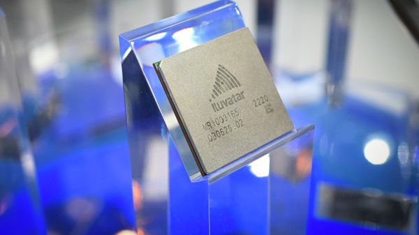A chip of ILuvatar CoreX Semiconductor is seen during the World Artificial Intelligence Conference (WAIC) in Shanghai on July 6, 2023 - Sputnik International