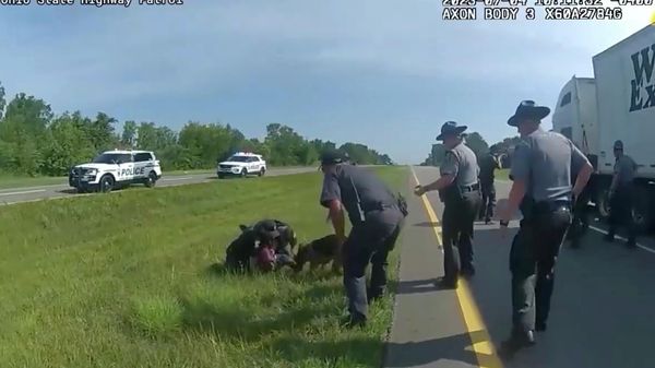 This image taken from police body cam video shows a police dog attacking Jadarrius Rose, 23, of Memphis, Tennessee on Tuesday, July 4, 2023, in Circleville, Ohio. - Sputnik International