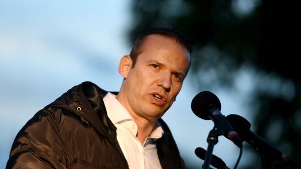 Laszlo Toroczkai, leader of a new Hungarian national conservative group, the 'Our Homeland Movement' delivers his speech during their demonstration against Roma community in Torokszentmiklos, about 130 km east from Budapest on May 21, 2019. (Photo by ATTILA KISBENEDEK / AFP) - Sputnik International