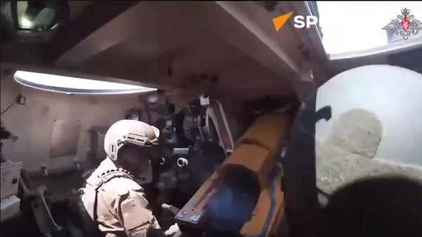 Russian Nona-S Mortar Decimating Ukrainian Troops on Right Bank of Dnepr - Sputnik International