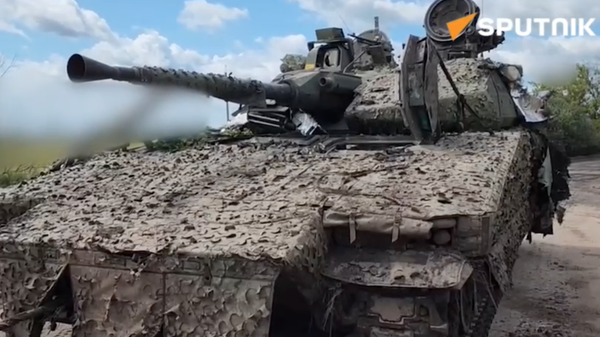 The first captured Swedish CV-90 infantry fighting vehicle in the special operation zone was shown off by the Russian MoD - Sputnik International