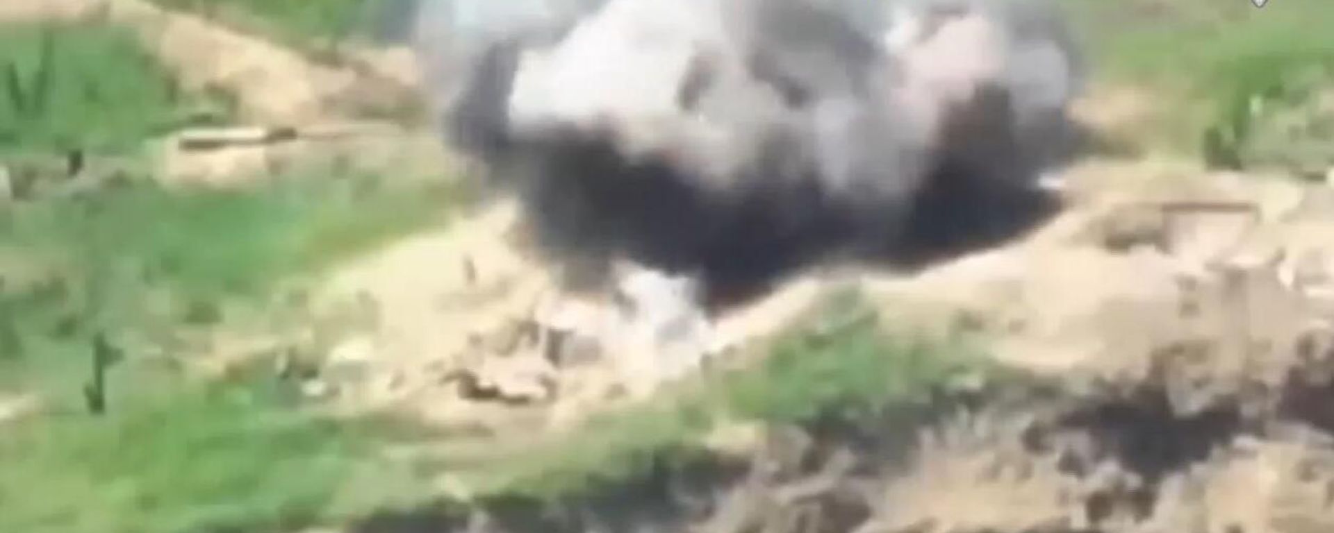 Ukrainian army stronghold getting blown to bits - Sputnik International, 1920, 01.08.2023