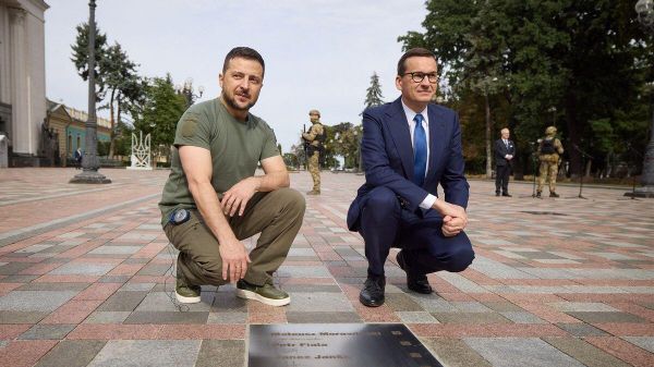 Ukrainian President Volodymyr Zelensky with Polish Prime Minister Mateusz Morawiecki. File photo. - Sputnik International