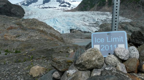 The Ice Limit 2011 sign shows the Mendenhall Glacier's retreat on June 8, 2023, in Juneau, Alaska. - Sputnik International