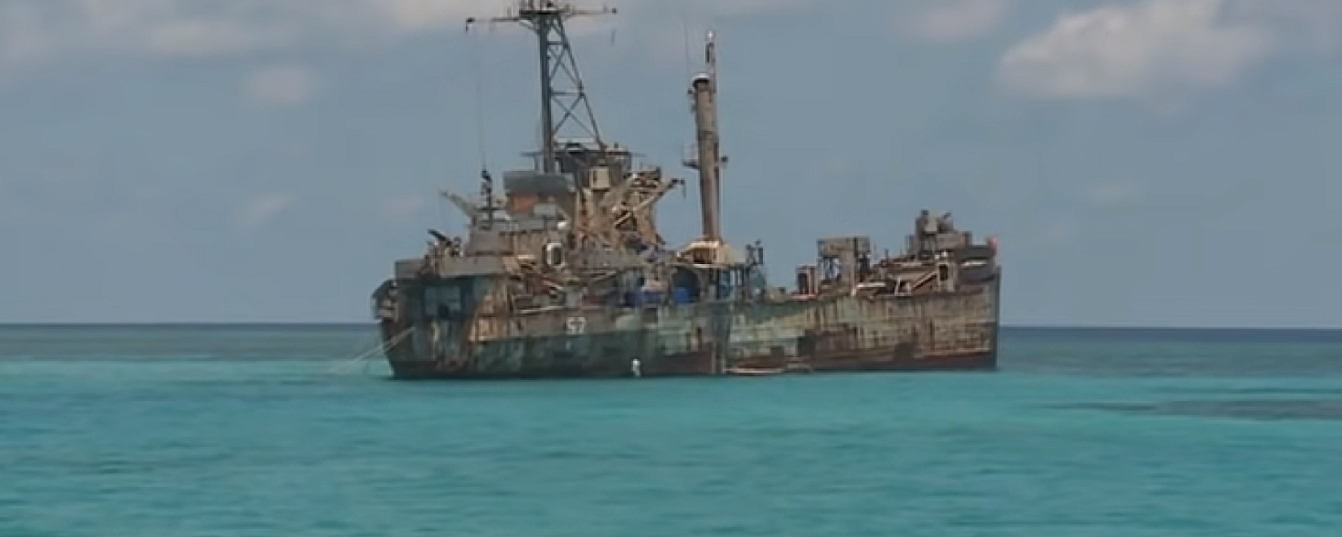 BRP Sierra Madre, deliberately grounded on Second Thomas Shoal in the South China Sea by the Philippine Navy - Sputnik International, 1920, 07.08.2023