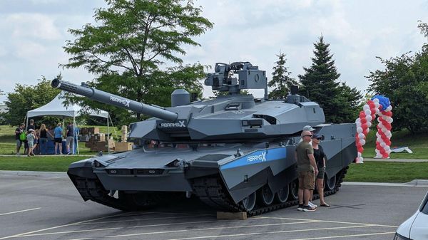 AbramsX demonstrator at GDLS Maneuver Collaboration Center in Sterling Heights. - Sputnik International