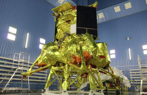 The Luna-25 station was created using a fully Russian element base and the latest achievements in the field of space instrumentation.Above: Delivery of the Luna-25 automatic station to the Vostochny Cosmodrome. - Sputnik International