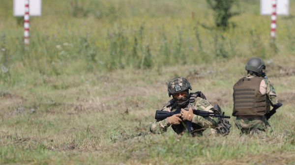 Territorial Self-Defence Fighters at a Training session in the Belgorod Region - Sputnik International