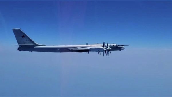Long-range Aircraft Performed Flights Over the Neutral Waters of the Arctic Seas - Sputnik International