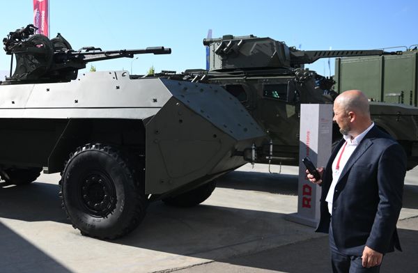 Russian special-purpose machinery plant Remdiesel's Zubilo universal unmanned vehicle on display at the Army-2023 forum. - Sputnik International