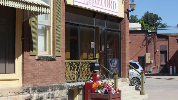 The offices of the Marion County Record await the arrival of copies of its latest weekly edition, Wednesday, Aug. 16, 2023, in Marion, Kan. The paper found its work on that edition hindered because of raid on its offices and the home of its publisher on Aug. 11, 2023, by local police. - Sputnik International