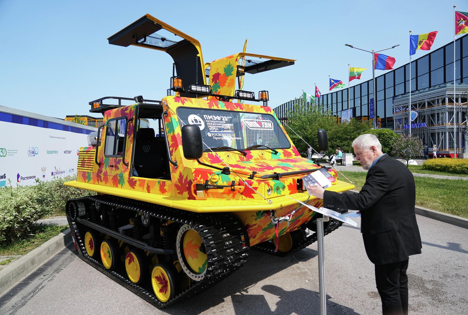 Plastun all-terrain vehicles at the Expoforum Exhibition and Convention Centre - Sputnik International, 1920, 18.08.2023