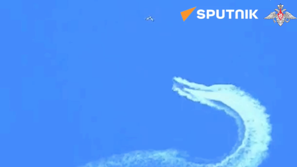 Drone footage showing Russian aircraft detecting and destroying a US-made Willard Sea Force speedboat - Sputnik International