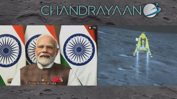 India Becomes First to Successfully Land Spacecraft on Moon's South Pole - Sputnik International