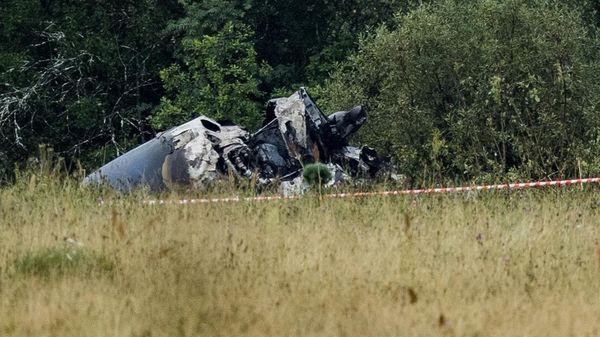 Wreckage from the Embraer Legacy private jet carrying Evgeny Prigozhin and nine other people in Tver region, Russia. August 24, 2023. - Sputnik International