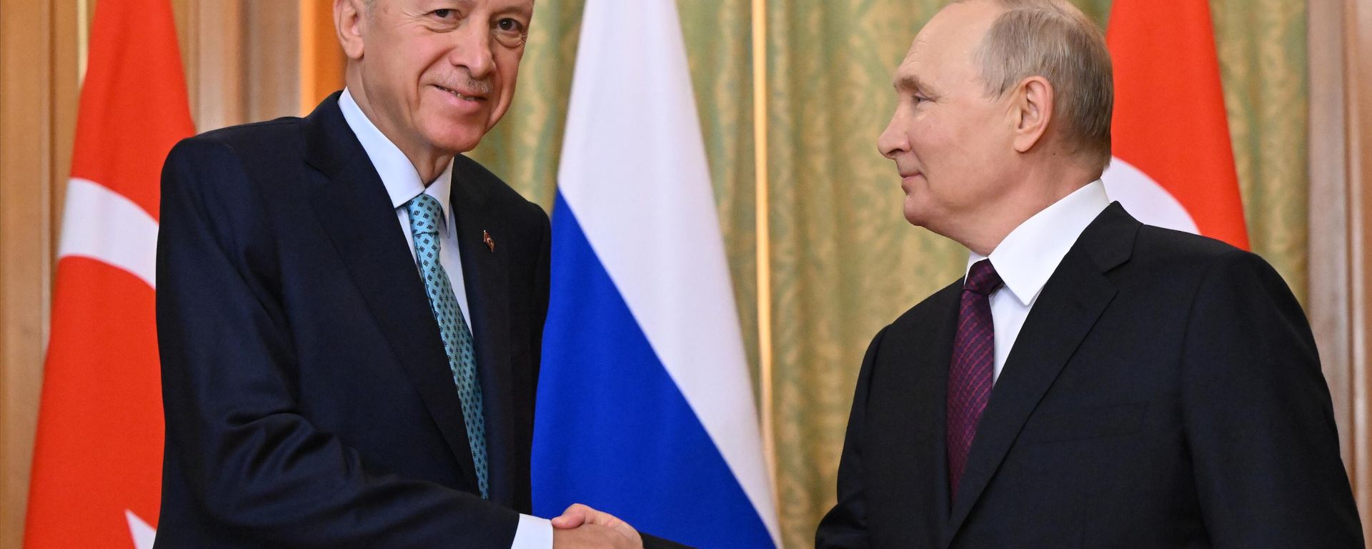 Turkish President Recep Tayyip Erdogan arrived to Russia to meet with his Russian President Vladimir Putin. Turkish President Recep Tayyip Erdogan arrived to Russia to meet with his Russian President Vladimir Putin. - Sputnik International, 1920, 04.09.2023