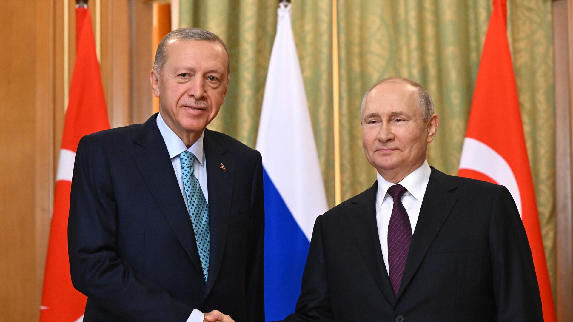 Russian President Vladimir Putin met with Turkish President Recep Tayyip Erdogan in Sochi. Russian President Vladimir Putin met with Turkish President Recep Tayyip Erdogan in Sochi. - Sputnik International, 1920, 04.09.2023