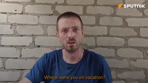 Captured Ukrainian Military Officer - Sputnik International