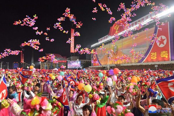 In the past, the DPRK held parades in the morning, but since the 75th anniversary of the founding of the of the Workers' Party in October 2020, parades have been held at night.Above: A large parade in Pyongyang to mark the 75th anniversary of the founding of the country. - Sputnik International