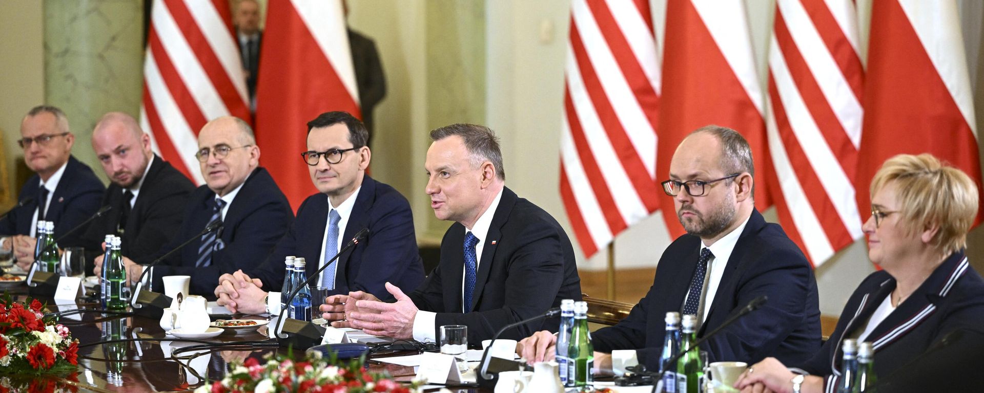 Polish President Andrzej Duda (4thR) and Polish Prime Minister Mateusz Morawiecki (4thL) attend a bilateral meeting with the US President at the Presidential Palace in Warsaw on February 21, 2023. File photo. Polish President Andrzej Duda (4thR) and Polish Prime Minister Mateusz Morawiecki (4thL) attend a bilateral meeting with the US President at the Presidential Palace in Warsaw on February 21, 2023. File photo. - Sputnik International, 1920, 10.09.2023