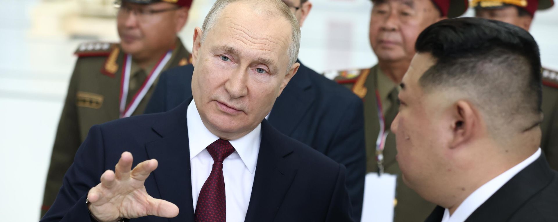 Vladimir Putin and Kim Jong Un at Vostochny Cosmodrome - Sputnik International, 1920, 19.06.2024