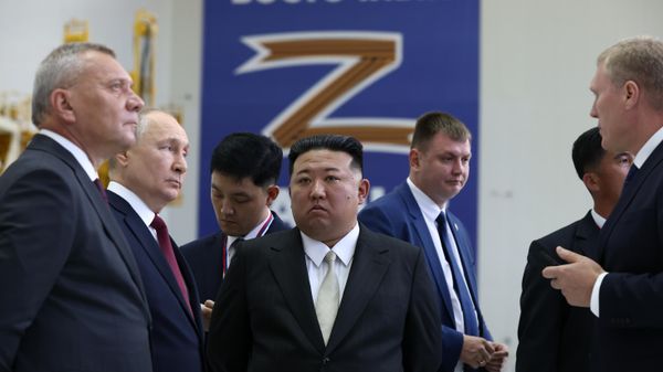 Kim Jong Un at Vostochny Cosmodrome - Sputnik International