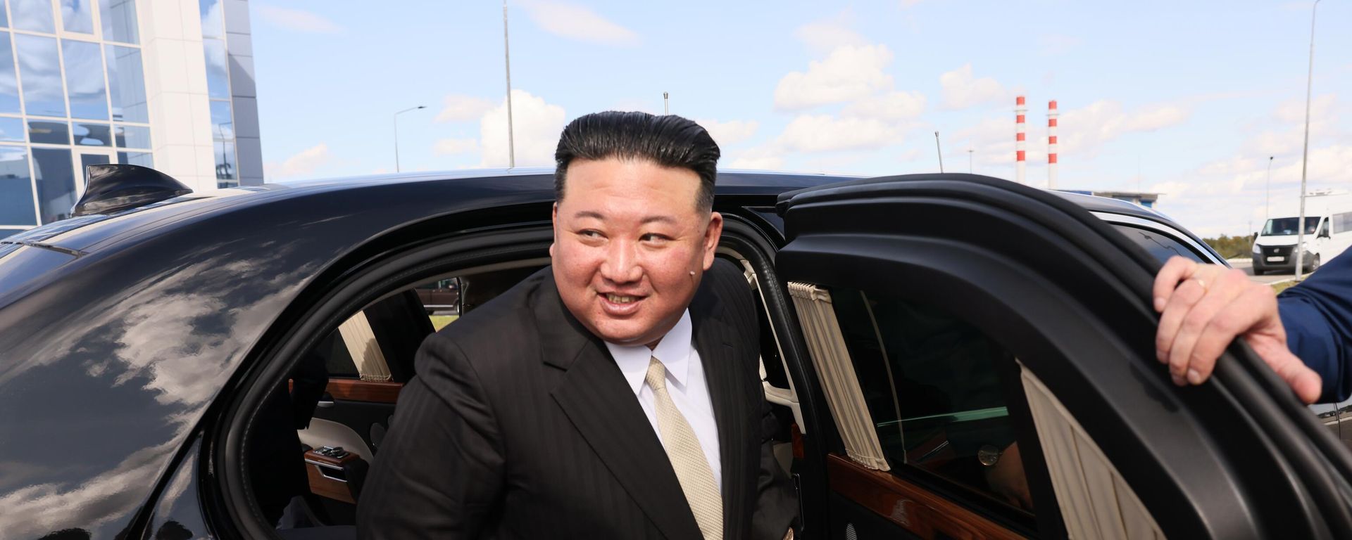 North Korean leader Kim Jong Un arrives at the Vostochny Cosmodrome for talks with Russian President Vladimir Putin on September 13, 2023. North Korean leader Kim Jong Un arrives at the Vostochny Cosmodrome for talks with Russian President Vladimir Putin on September 13, 2023. - Sputnik International, 1920, 17.09.2023
