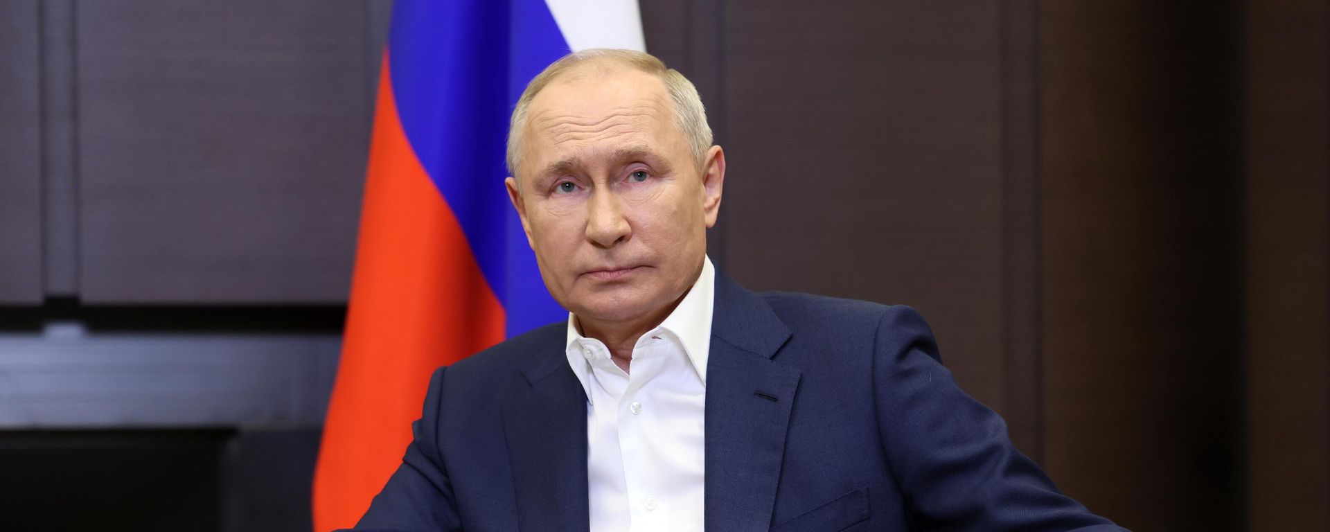 Russia's President Vladimir Putin attends a meeting with Belarus' President Alexander Lukashenko, in Sochi, Russia. Russia's President Vladimir Putin attends a meeting with Belarus' President Alexander Lukashenko, in Sochi, Russia. - Sputnik International, 1920, 11.10.2023