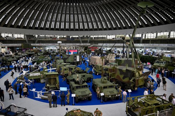 A general view shows one of the exhibition halls of the 11th International Armament and Military Equipment Fair. - Sputnik International